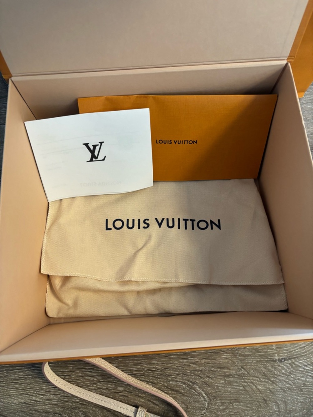 Louis Vuitton Cream/Pink Nano Neo BPM backpack mini - Picture 13 of 16